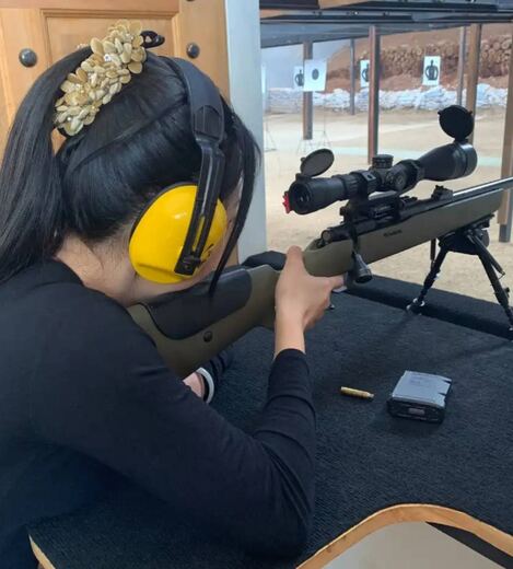 真人实弹射击
